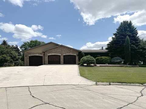 637 6th Street NW, Sioux Center, IA 51250