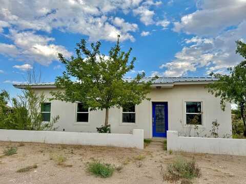 1319 W Sacramento St, Marfa, TX 79843