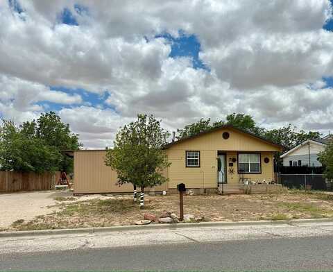 207 SW Ave I, Seminole, TX 79360