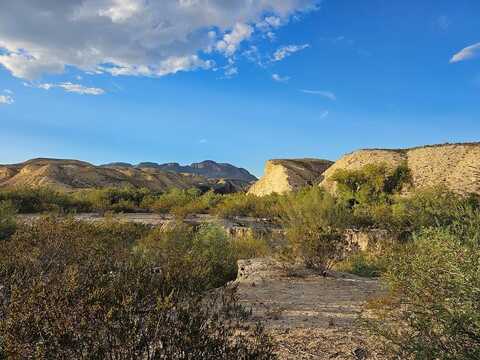 2702 Hen Egg Rd, Terlingua, TX 79852