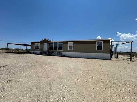 2448 Bobwhite Dr, Fort Stockton, TX 79735