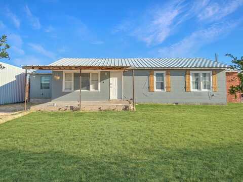 1705 W 45th St, Monahans, TX 79756