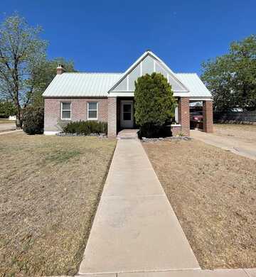 416 N Plateau St, Marfa, TX 79843