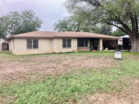 535 N 4th St, Uvalde, TX 78801