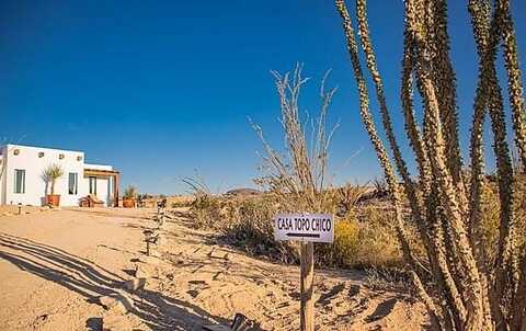 442 Kempf Rd, Terlingua, TX 79852