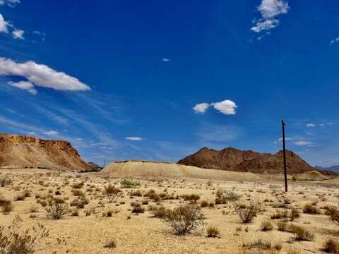 10 N Road Runner Cir., Terlingua, TX 79852