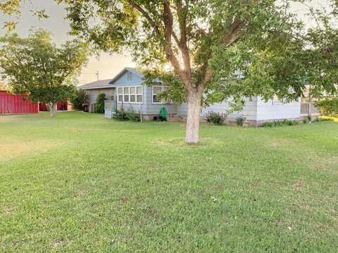 710 Alpine St, Wickett, TX 79788