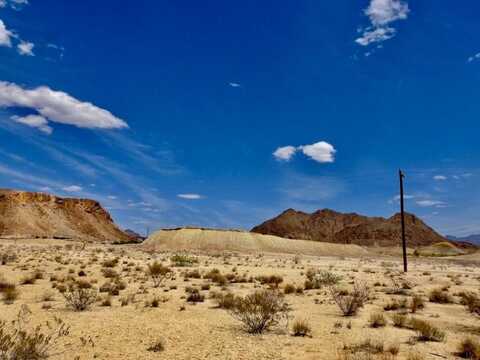 10 Road Runner St, Terlingua, TX 79852