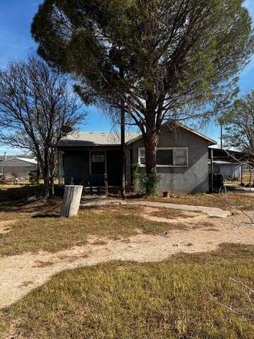 400 E 21st St, Crane, TX 79731