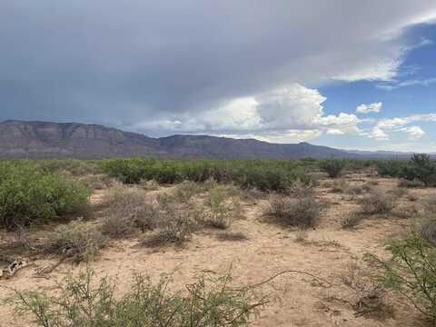 Pared De Piedra, Alamogordo, NM 88310