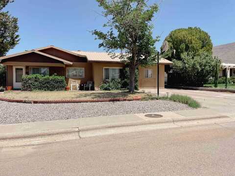 2007 Dewey LN, Alamogordo, NM 88310