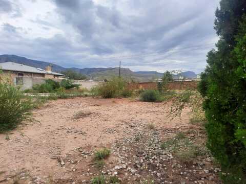 3002 Del Sur, Alamogordo, NM 88310