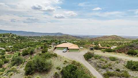 21 Ocotillo Trl, La Luz, NM 88337