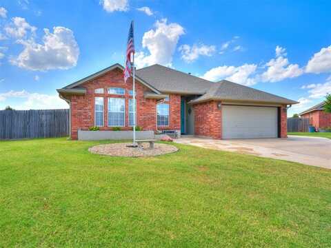 701 E Juniper Lane, Mustang, OK 73064