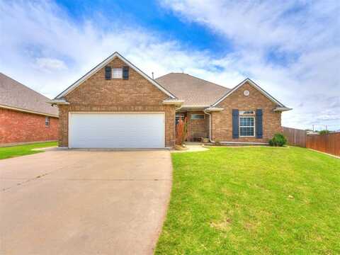 816 SE 5th Court, Moore, OK 73160