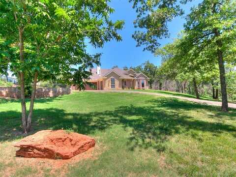 2351 E Lakewood Drive, Guthrie, OK 73044