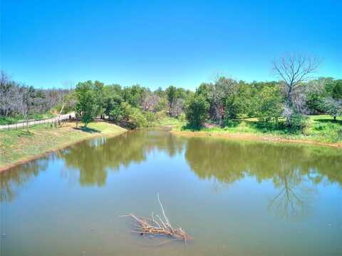 2351 E Lakewood Drive, Guthrie, OK 73044