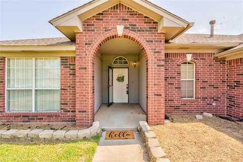 2508 Port Rush Drive, Moore, OK 73160