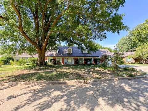 1218 Benson Drive, Norman, OK 73071