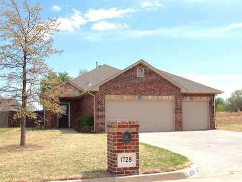 1728 Robin Drive, Woodward, OK 73801