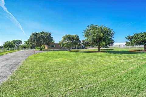 102 Banana Lane, Elk City, OK 73644