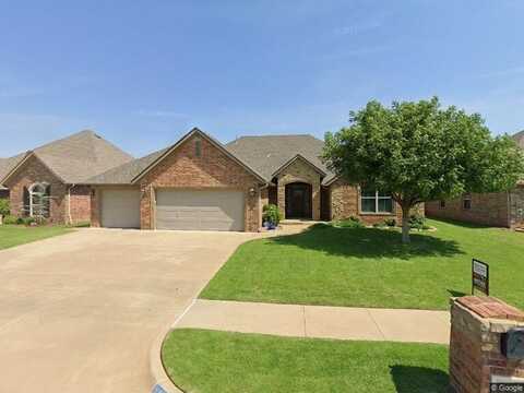 9033 NW 82nd Street, Yukon, OK 73099