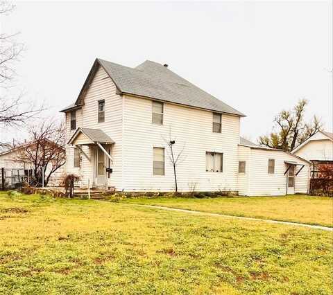 319 N Wikoff Avenue, Watonga, OK 73772