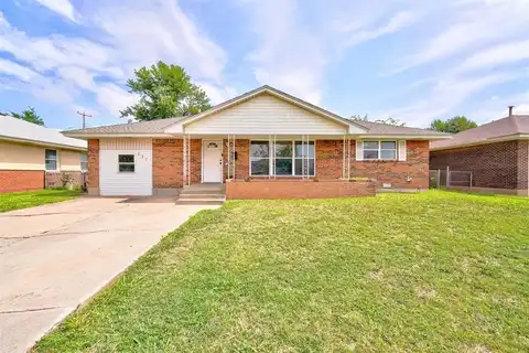 237 W Coe Drive, Midwest City, OK 73110