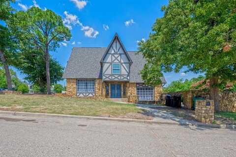 8029 Golden Oaks Road, Oklahoma City, OK 73127