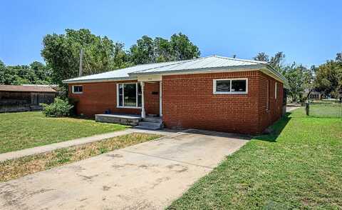 504 W Sproat Street, Mangum, OK 73554