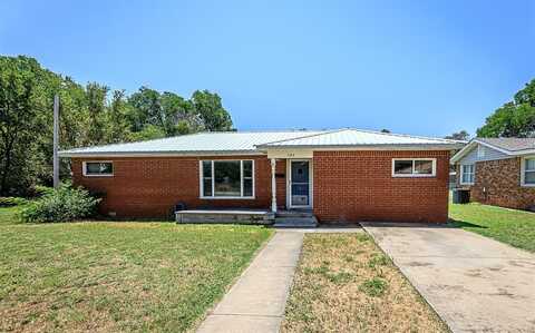 504 W Sproat Street, Mangum, OK 73554