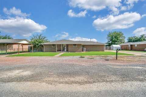 804 W 2nd Street, Granite, OK 73547