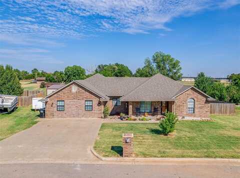 903 Dana Avenue, Hinton, OK 73047