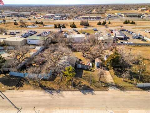 2837 Hillcrest Avenue, Moore, OK 73160