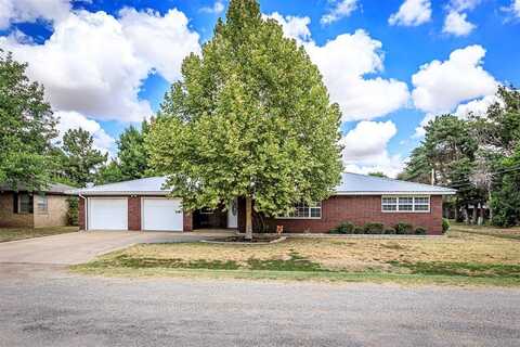 117 W Jackson Street, Mangum, OK 73554