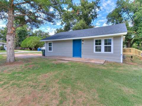 1028 W Idaho Avenue, Chickasha, OK 73018