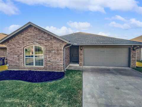 1017 Hickory Creek Drive, Yukon, OK 73099