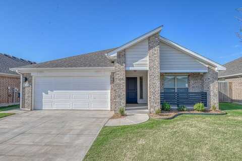 413 Irish Lane, Yukon, OK 73099