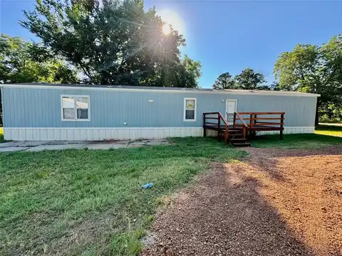 502 S Canard Street, Wetumka, OK 74883