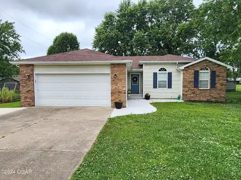 1807 Lakeview Drive, Lamar, MO 64759