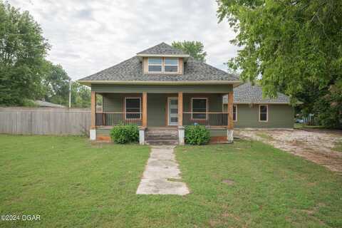 214 E Carnes Street, Wheaton, MO 64874