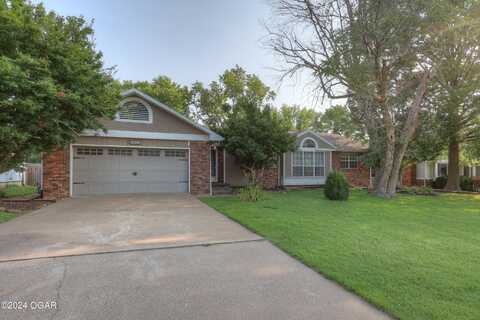 3821 Valley Drive, Joplin, MO 64801