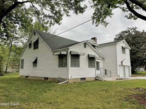 102 W 3rd Street, Lamar, MO 64759