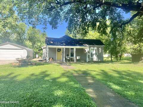 409 S Osage Street, Girard, KS 66743