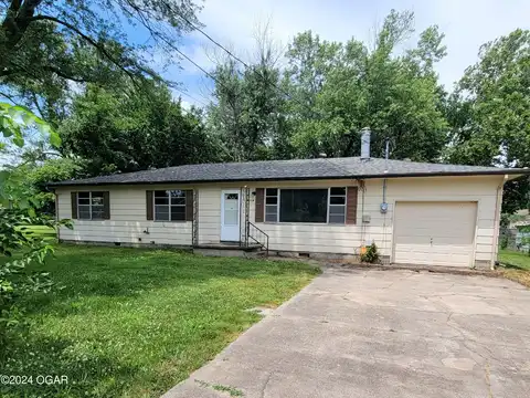 2404 Iron Gates Road, Joplin, MO 64804