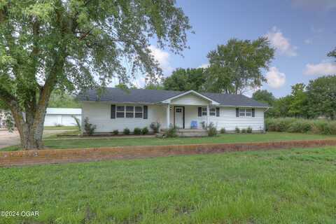 325 Willow Avenue, Baxter Springs, KS 66713