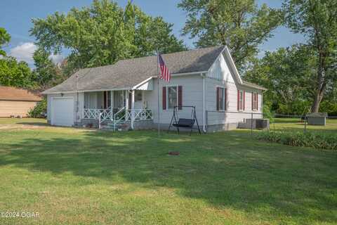 515 E 47 HWY, Girard, KS 66743