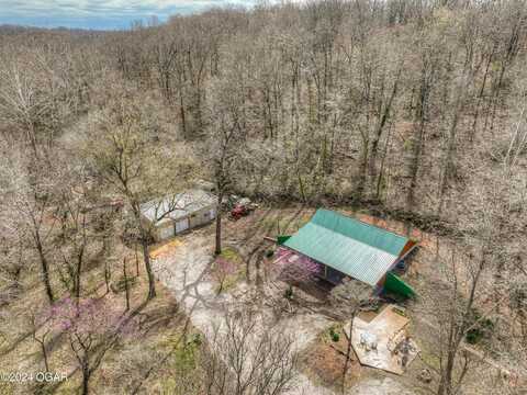 636 Wilderness Way, Anderson, MO 64831