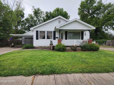 105 E 3rd Street, Lamar, MO 64759