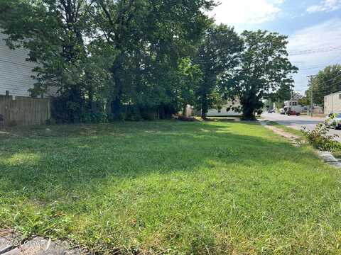 204 S Pearl Avenue, Joplin, MO 64801